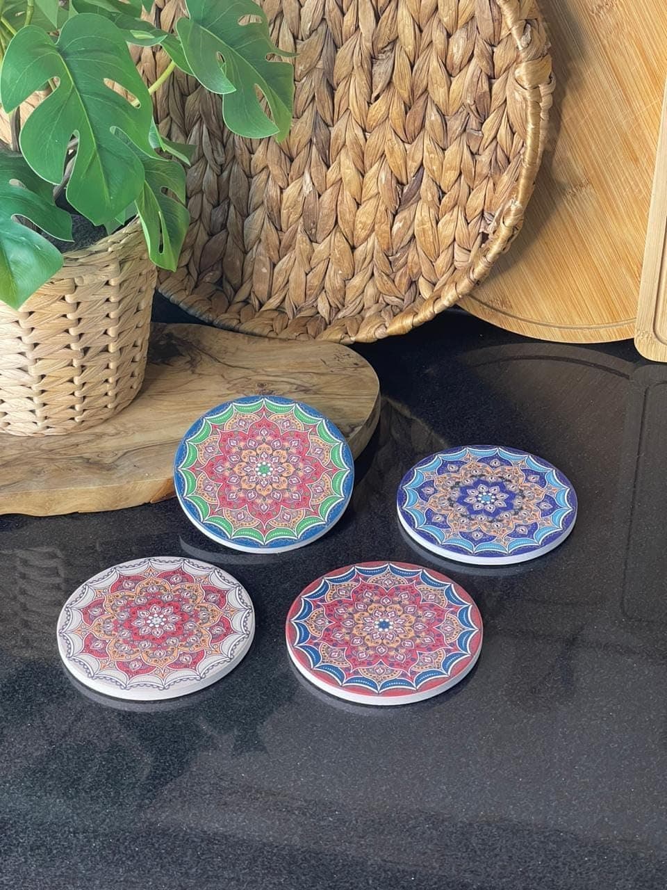 طقم قواعد أكواب سيراميك من 4 قطع، قواعد أكواب دائرية